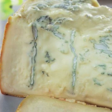 Load image into Gallery viewer, 100g Creamy Blue Vein Wedge - Made in Fiji